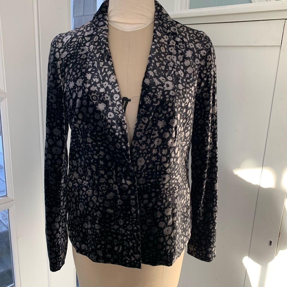 Anthropologie Elevenses Lumi Velvet Floral black and Silver Jacket - Picture 3 of 7